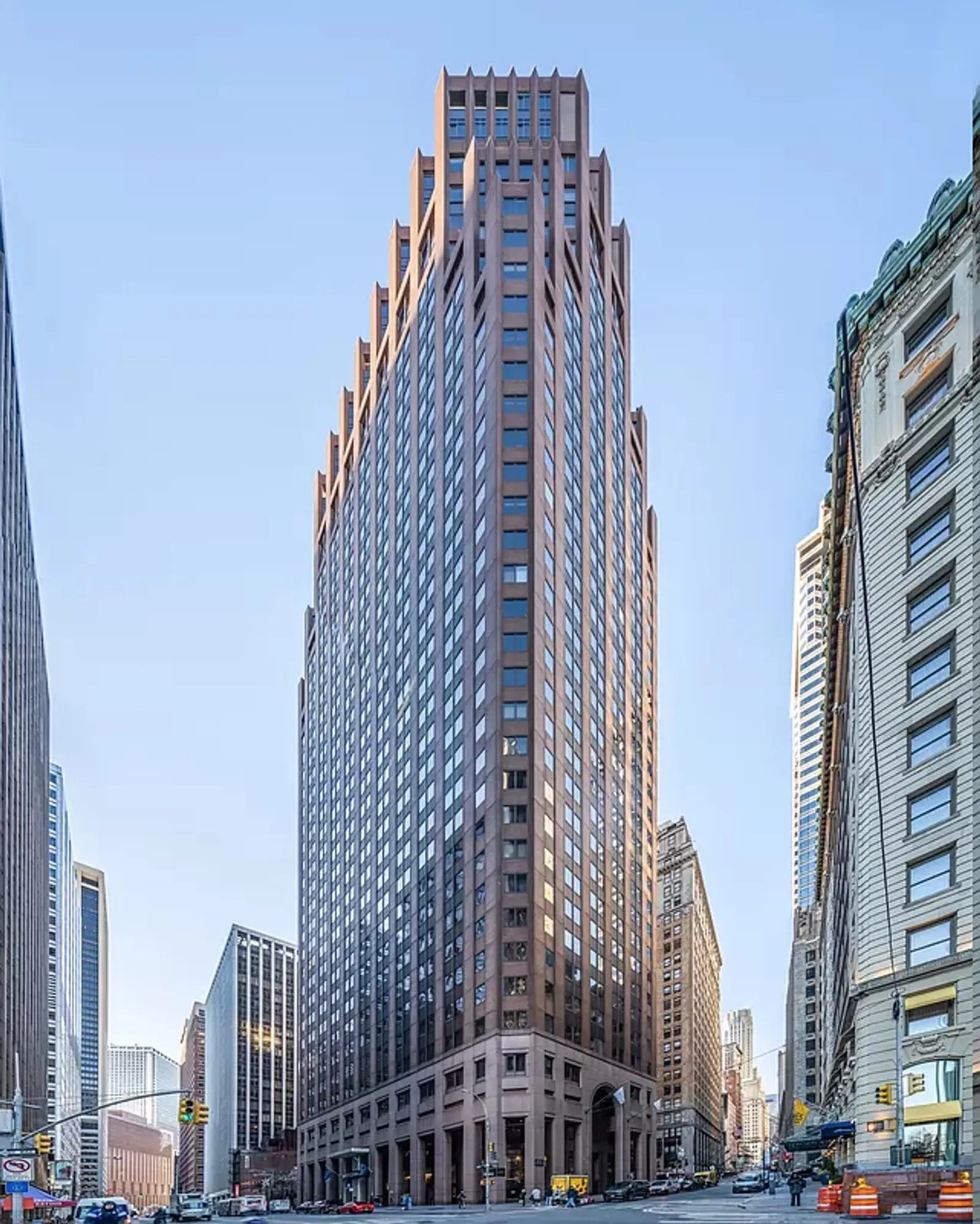 75 Wall Street, Unit 25B